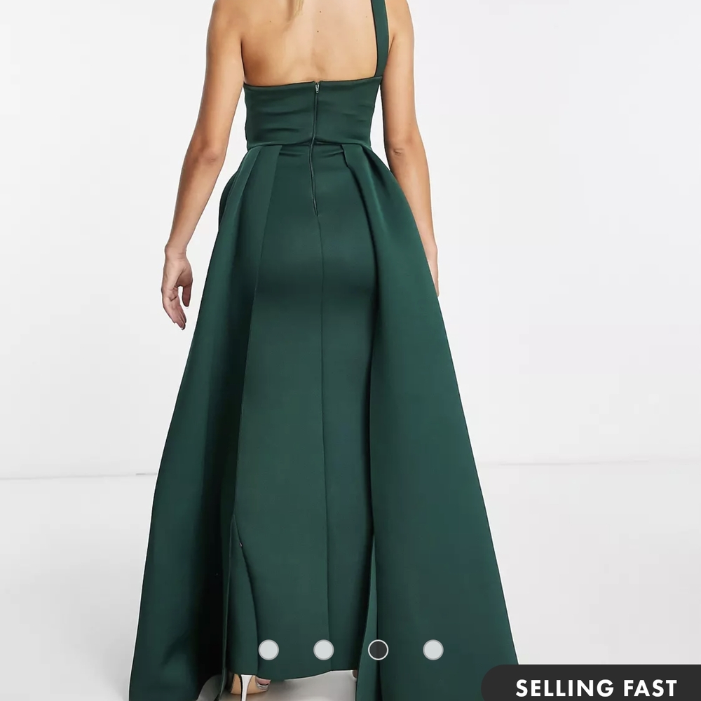Elegant Green Dress - Picture 4 of 6